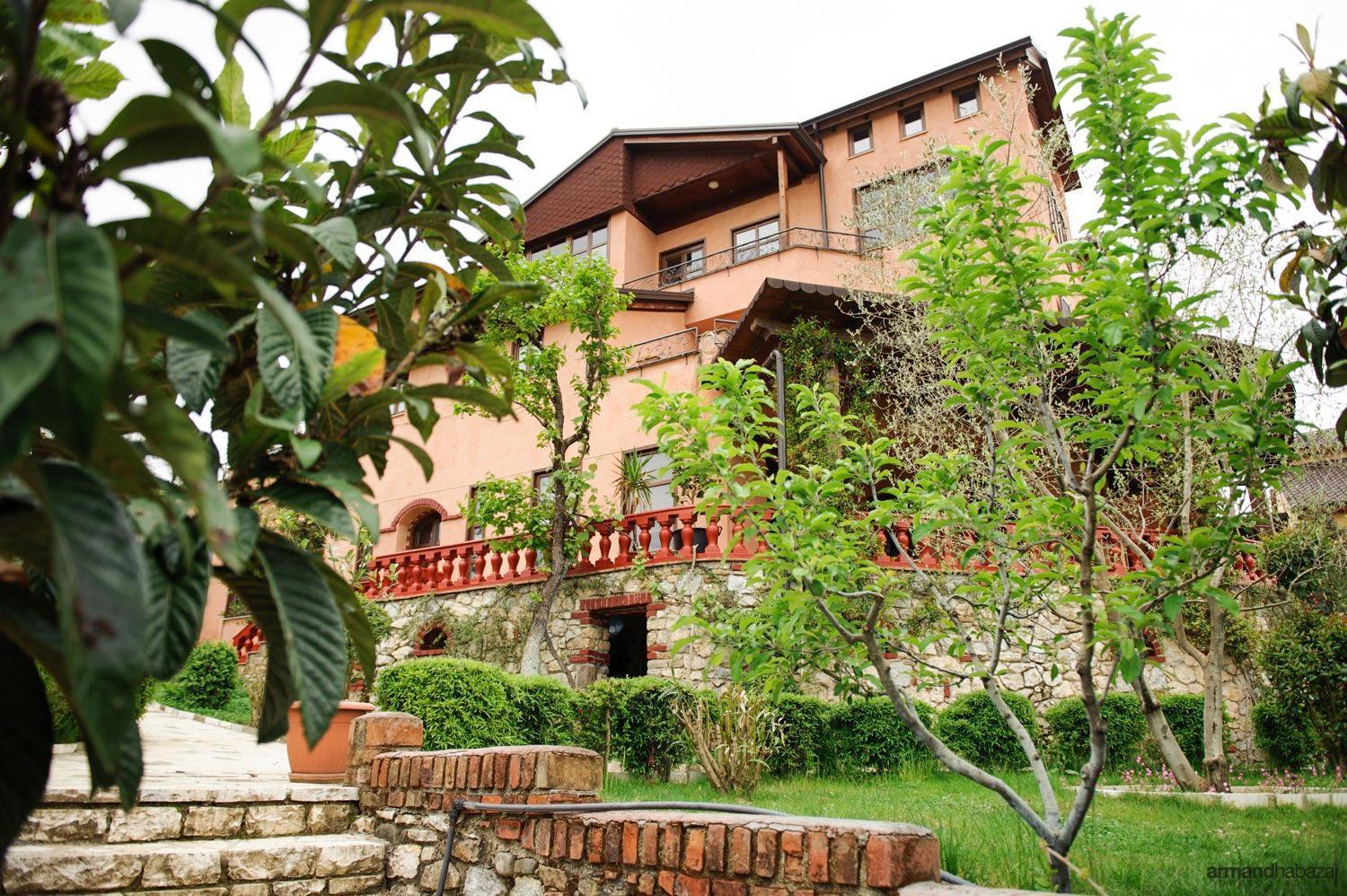 Villa Mugs Laknas Exterior photo