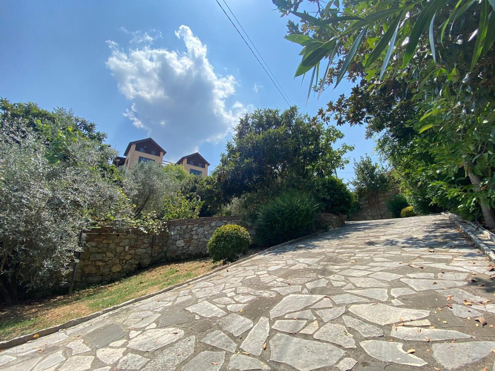 Villa Mugs Laknas Exterior photo